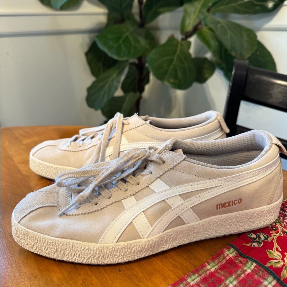 Onitsuka Tiger Mexico by Asics White Sneakers